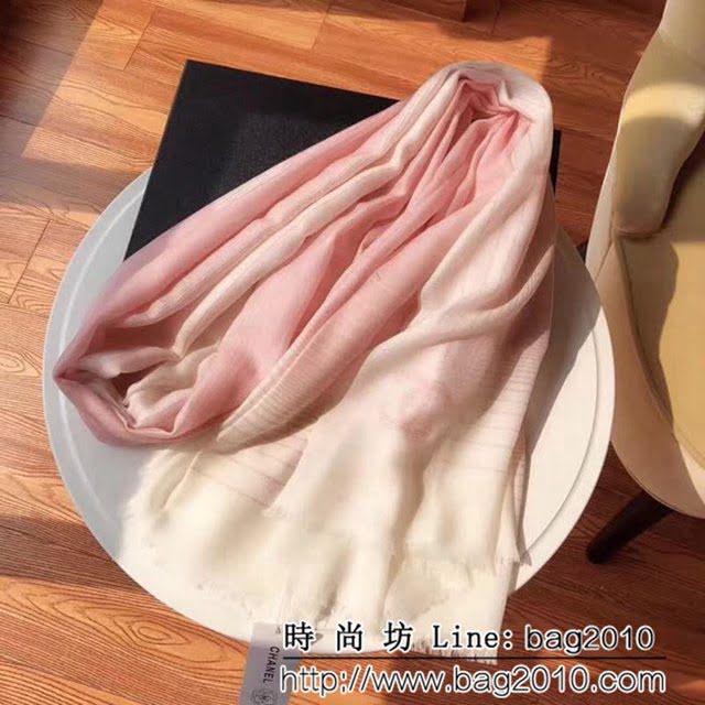 CHANEL香奈兒 2018專櫃最新款 羊絨長圍巾 LLWJ6691